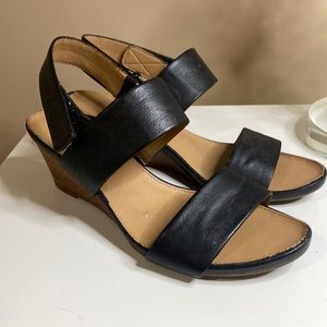 Franco Sarto Black Small Wedge Sandles